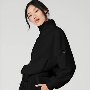 🩷SOLD🩷 NEW! Cute ALO sherpa half zip black jacket cozy  XS - S sold out!